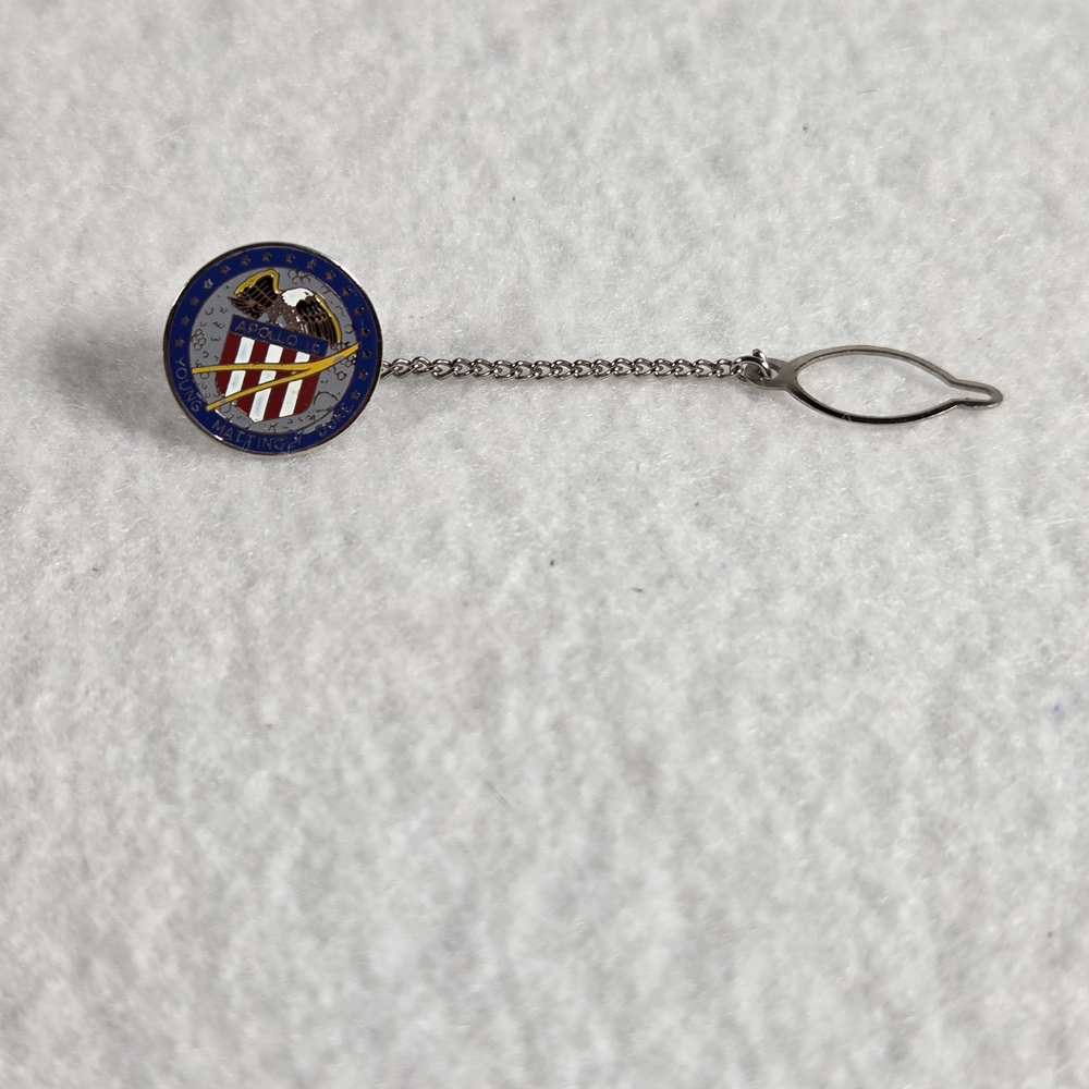 Apollo 16 Pin
